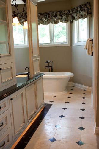 bath85